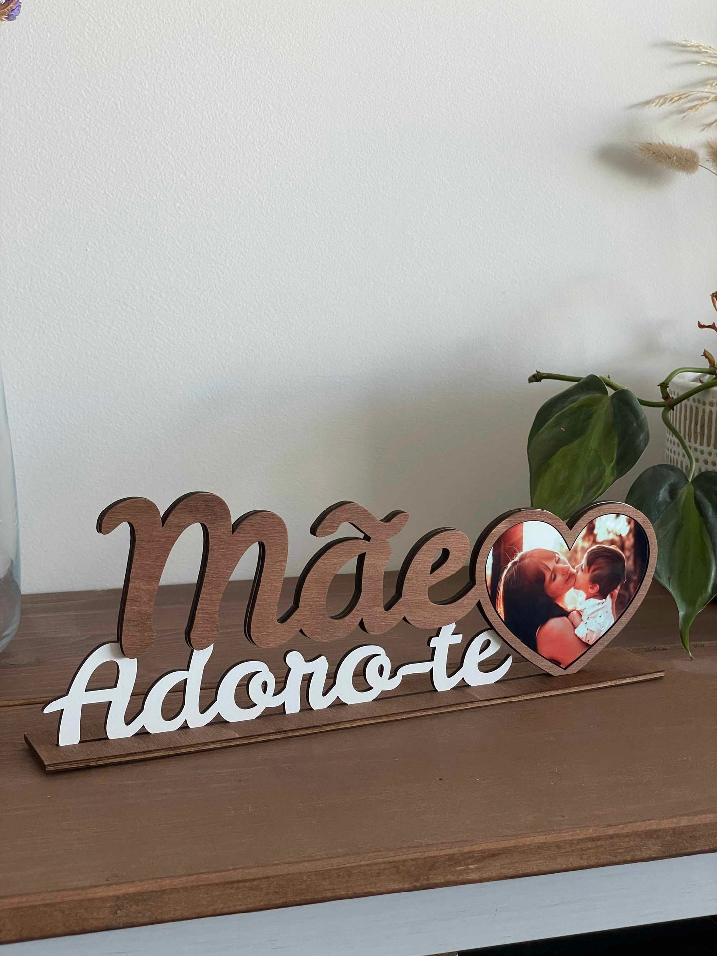 Moldura "Mãe Adoro-te" Personalizada com Foto - Coração