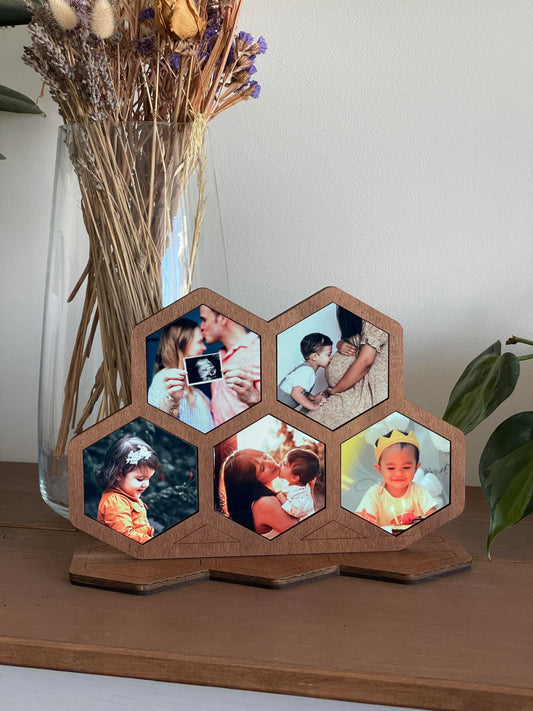 Moldura Colmeia Personalizada com 5 Fotos