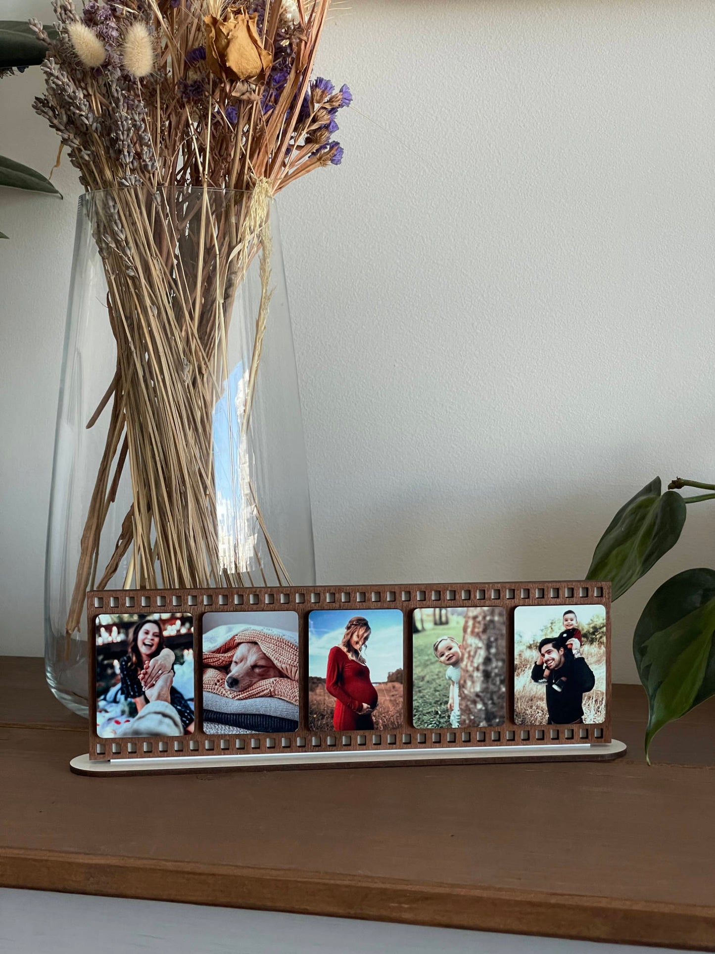 Custom Photo Frame with 5 Photos - Horizontal